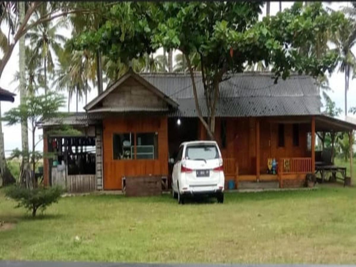 Villa Akbar Sawarna Buitenkant foto