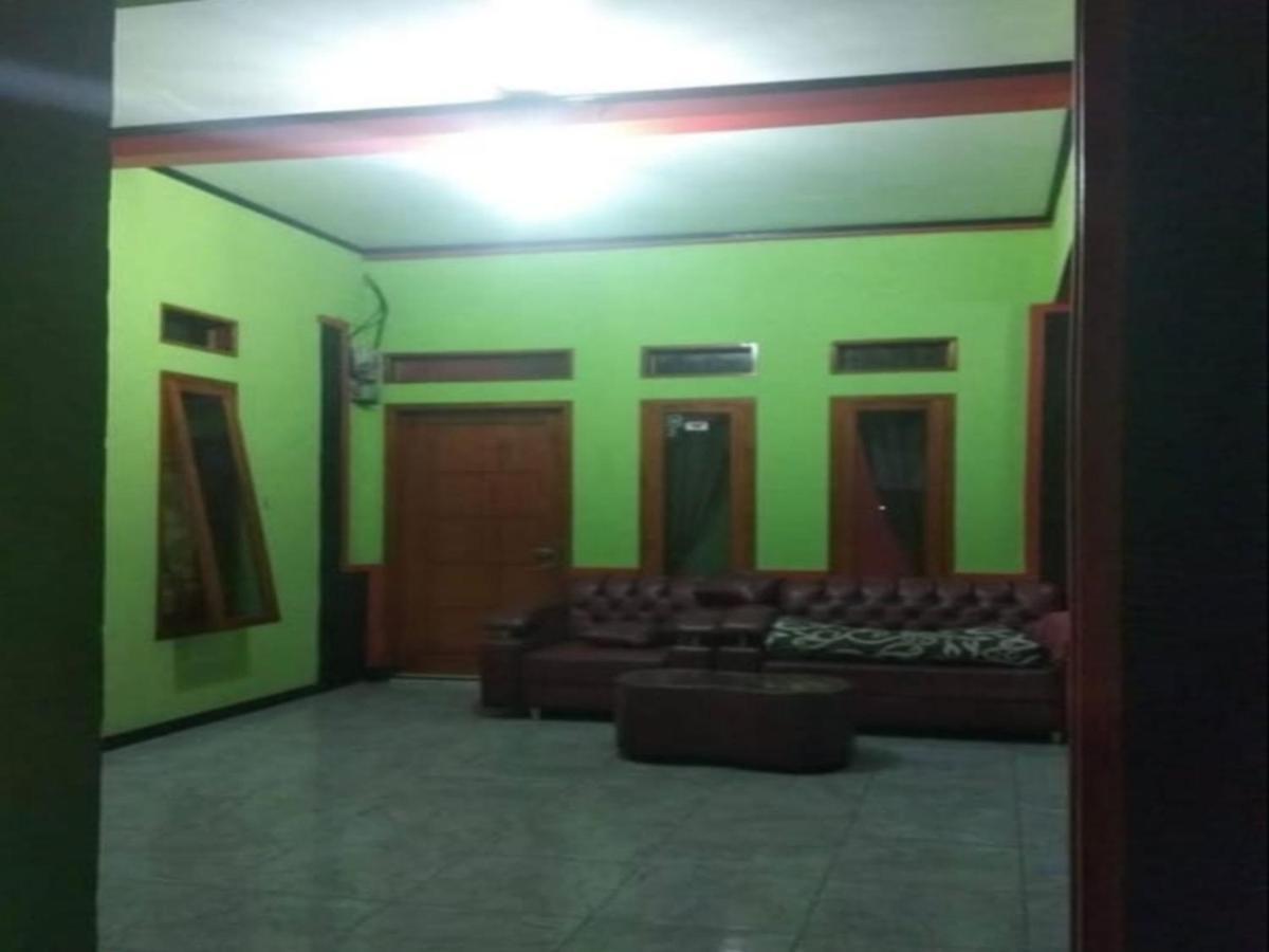 Villa Akbar Sawarna Buitenkant foto